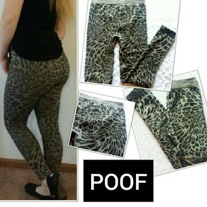 🔥Animal Print Leggings by Poof